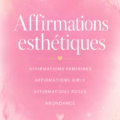 Femme réfléchissant devant un miroir en répétant des affirmations positives et inspirantes.
