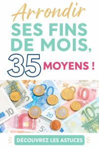 Femme souriante en train de gérer son budget avec un ordinateur