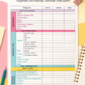 Une femme utilisant Excel pour gérer son budget sur un ordinateur portable.