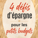 Un groupe de femmes discutant autour d'un carnet pour relever des défis d'épargne sur un petit budget.