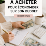 Femme qui consulte un budget avec un café pour une gestion des finances efficace.