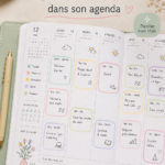Agenda Quo Vadis ouvert avec des notes colorées et stylos assortis